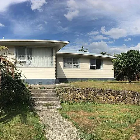Three-Bedroom House A At 23 Mallard Drive, Selwyn Heights