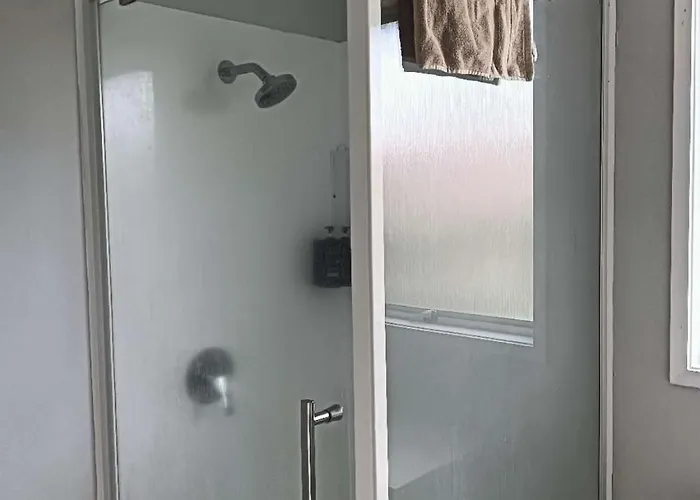 Holiday home Three-bedroom House A At 23 Mallard Drive, Selwyn Heights *